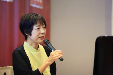 朝日新聞「ひと」欄で、西岡由香さんがピースボートの旅の経験を語りました