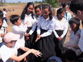 第102回ピースボートで「カンボジア手洗いプロジェクト」を実施しました