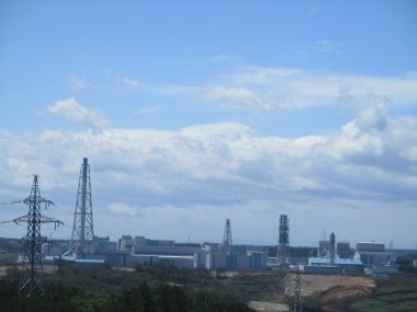 核燃料サイクル政策を見直し、六ヶ所村の再処理工場を止めることを求めます