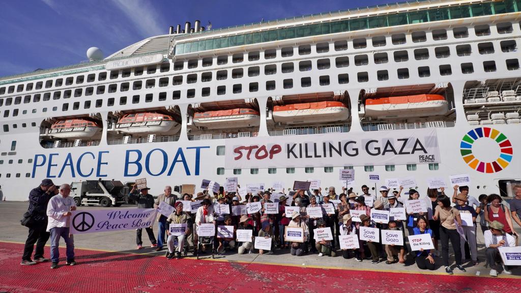 ガザを殺すな！”Stop Killing Gaza”の横断幕をギリシャ、トルコ、エジプト各港で掲げます