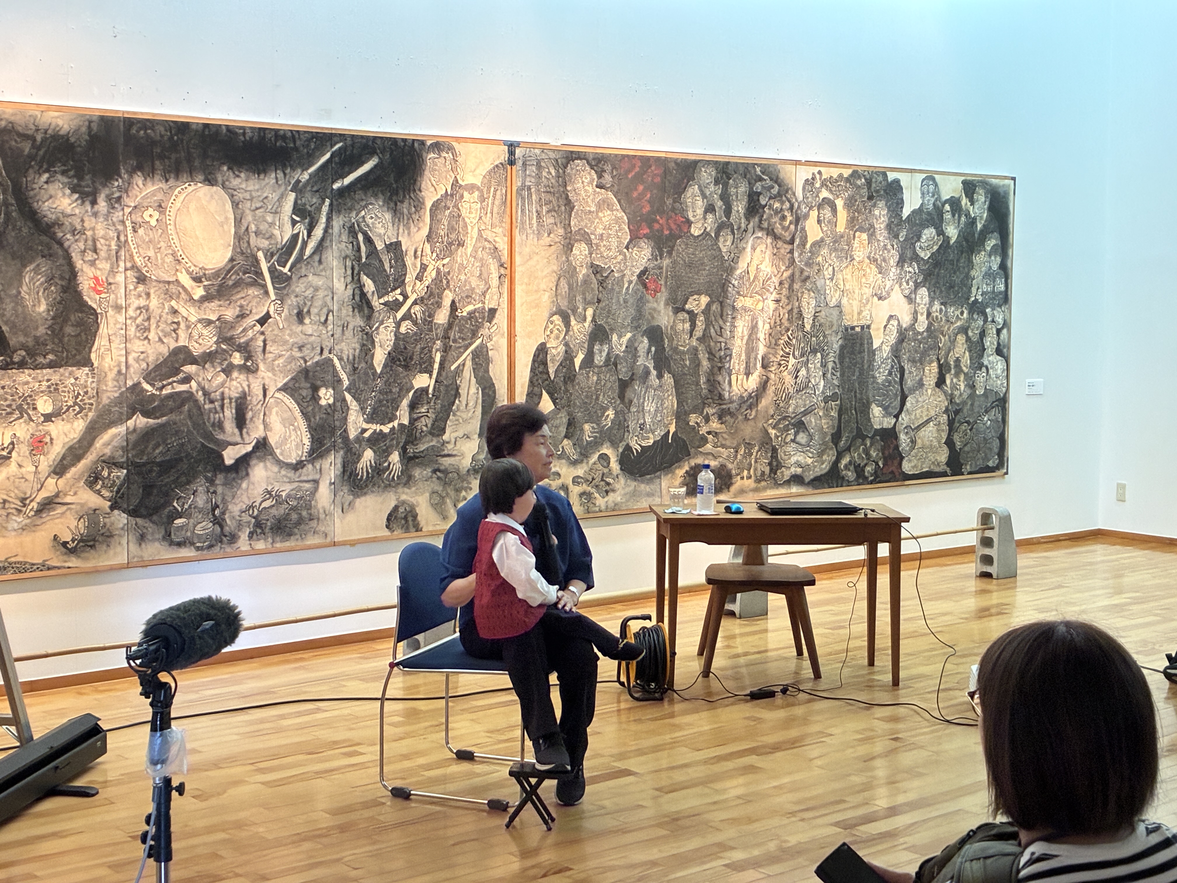 沖縄戦の体験や軍隊について学ぶ「沖縄ツアー」を行いました