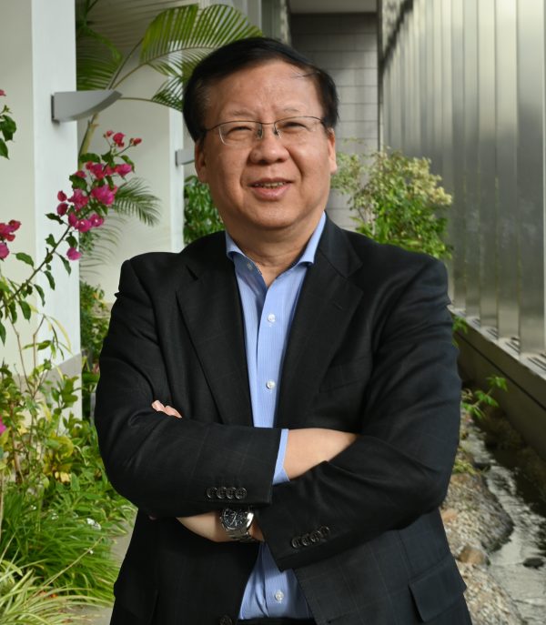 莫 邦富（モウ・バンフ）