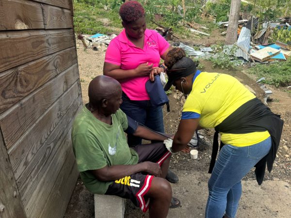 Voyage121でジャマイカのハリケーン被災者支援募金を集め、支援を実施しました