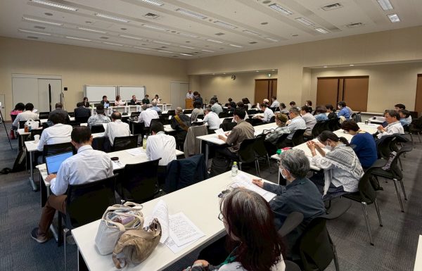 「武器によらない安全保障」へ――平和構想提言会議が始動しました